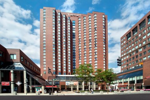 Photograph of the Boston Marriott in Kendall Square (Cambridge)